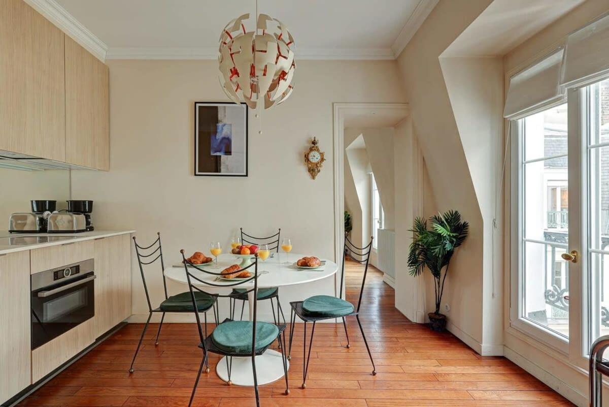 St Germain & Odeon - Cityapartmentstay Paris Exterior photo